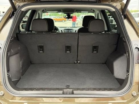 Used 2024 Chevrolet Equinox LT FWD image 6