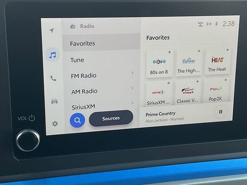 Used 2025 Toyota Tacoma TRD Off-Road image 30