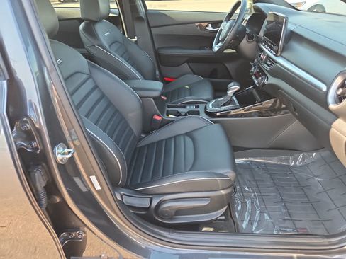 Used 2023 Kia Forte GT-Line w/ GT-Line Premium Package FWD image 22