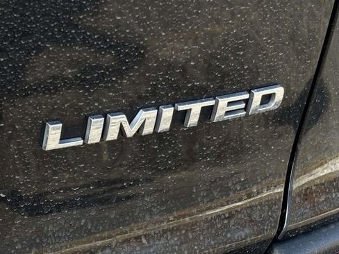 Used 2021 Jeep Cherokee Limited w/ Mopar Interior Package AWD/4WD image 34
