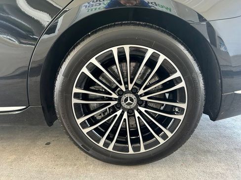 Used 2022 Mercedes-Benz S 580 4MATIC Sedan w/ Rear Seat Package image 17