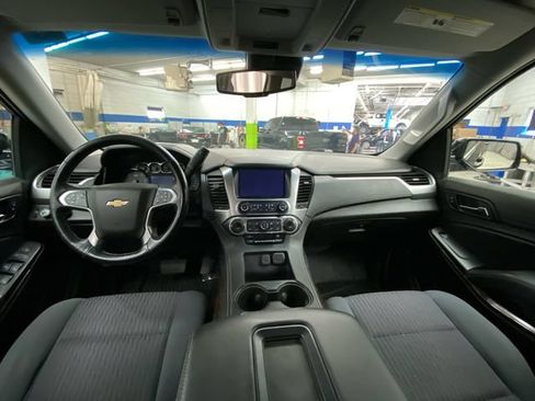 Used 2019 Chevrolet Tahoe LS w/ Enhanced Driver Alert Package AWD/4WD image 26