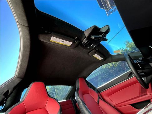 Certified 2025 Porsche 911 Carrera image 27