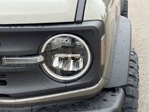 New 2025 Ford Bronco 4-Door image 10