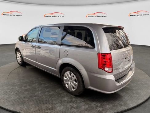 Used 2019 Dodge Grand Caravan SE image 10