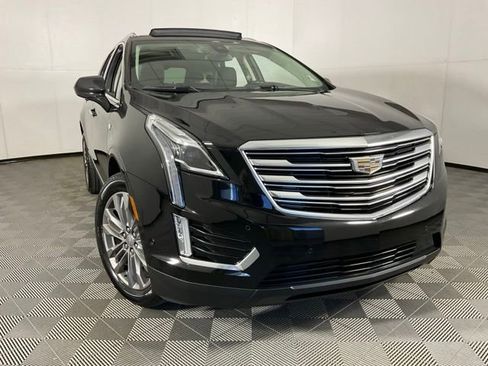 Used 2019 Cadillac XT5 Premium Luxury w/ Driver Assist Package AWD/4WD image 8