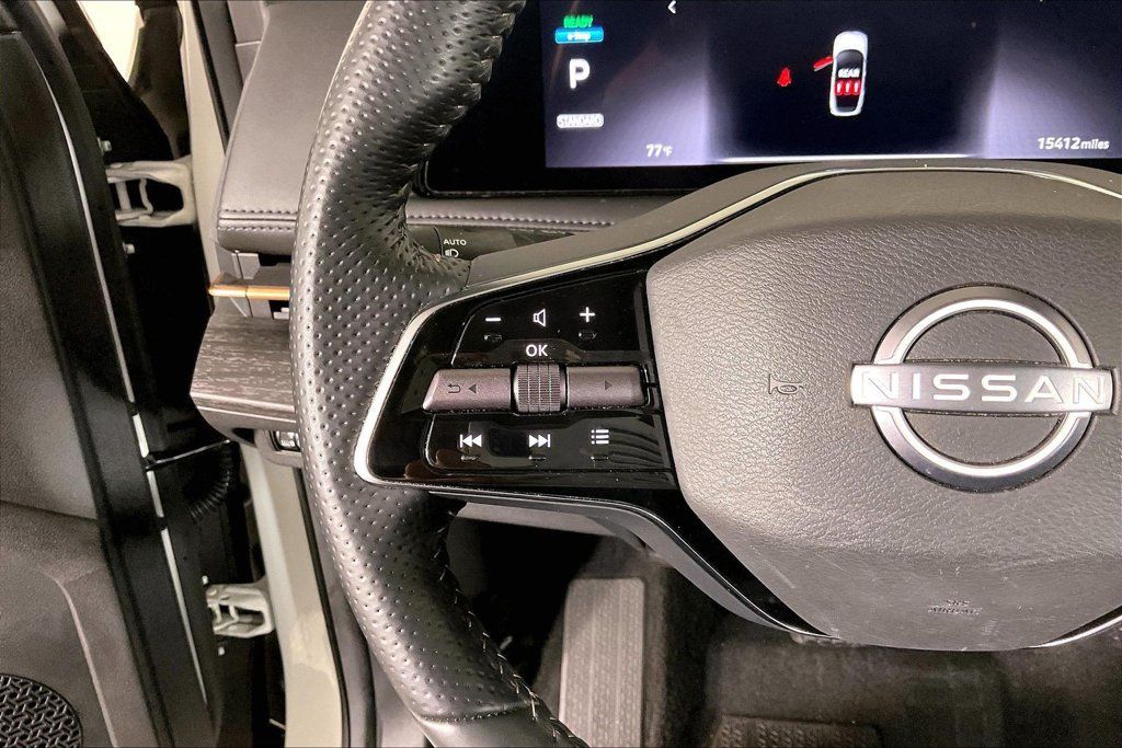 Used 2023 Nissan Ariya FWD image 18