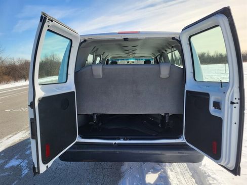 Used 2011 Ford E-350 and Econoline 350 XL image 10
