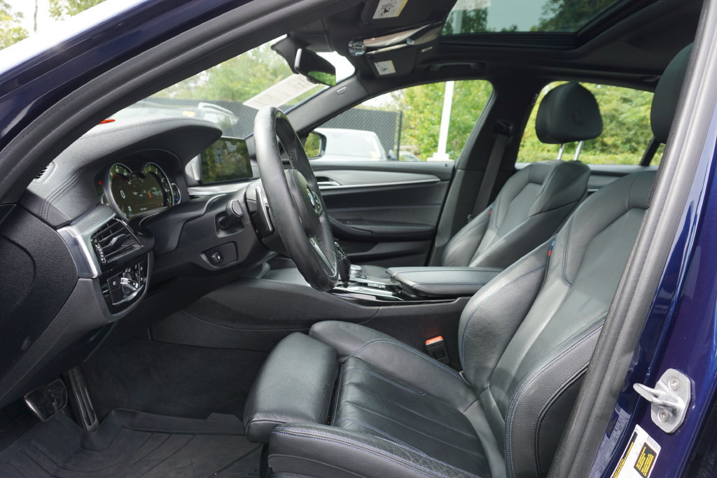 Used 2018 BMW 540i xDrive AWD/4WD image 11