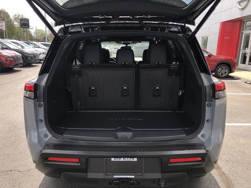 New 2026 Nissan Pathfinder Rock Creek w/ Rock Creek Premium Package AWD/4WD image 17
