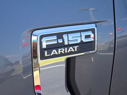 New 2026 Ford F150 Lariat w/ Equipment Group 501A Mid
