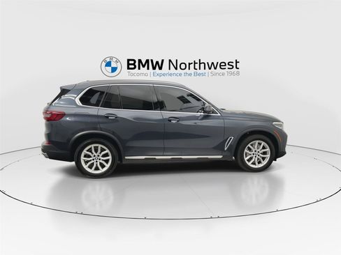 Used 2022 BMW X5 xDrive40i w/ Climate Comfort Package AWD/4WD image 4