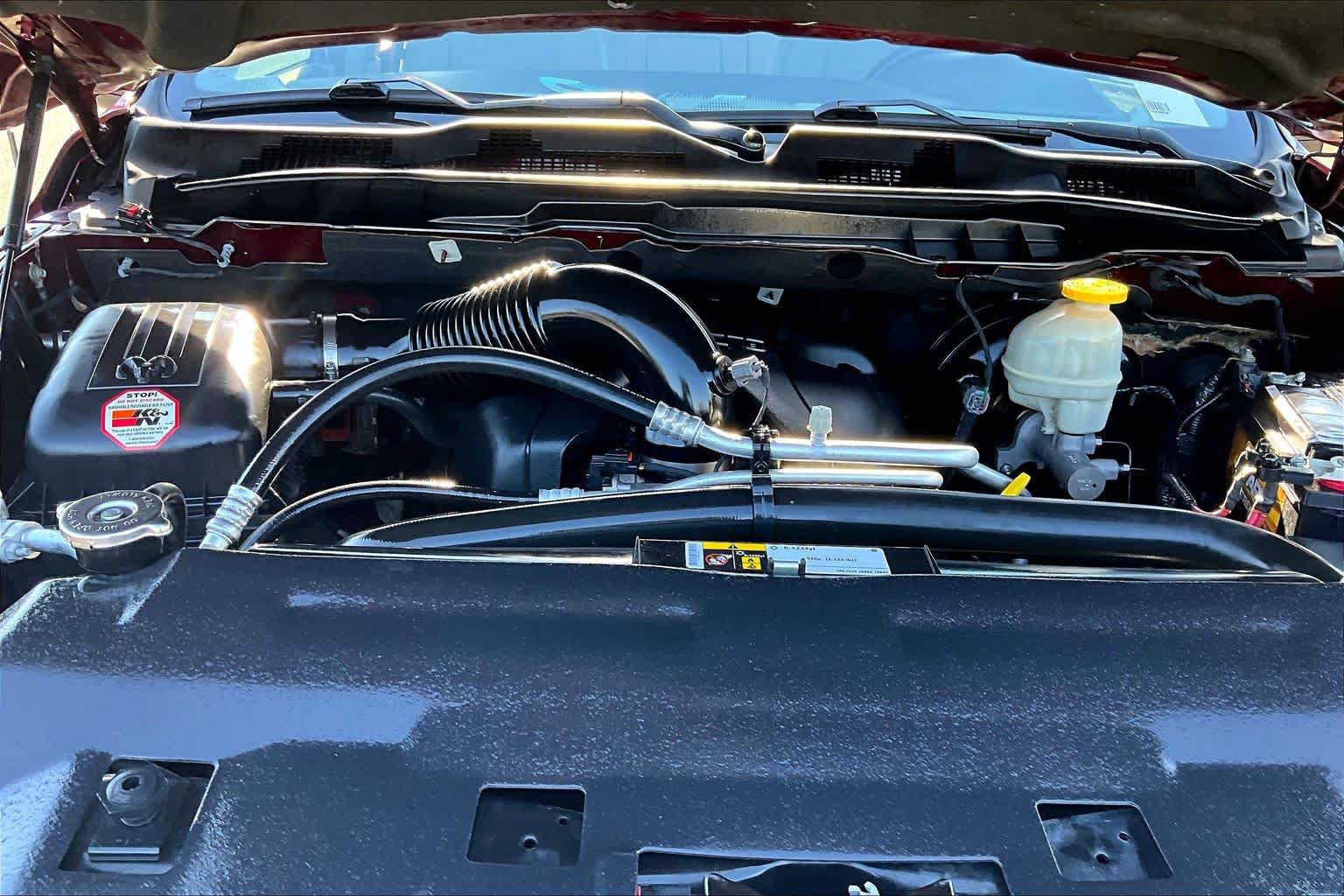 Used 2018 RAM 1500 Laramie w/ Convenience Group AWD/4WD image 31