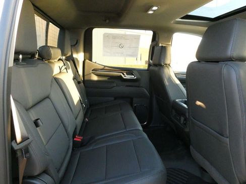 New 2026 Chevrolet Silverado 1500 LT Trail Boss w/ LT Trail Boss Premium Package AWD/4WD image 16