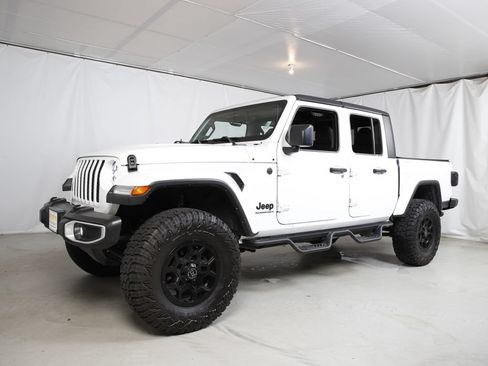 Used 2023 Jeep Gladiator Sport AWD/4WD image 23