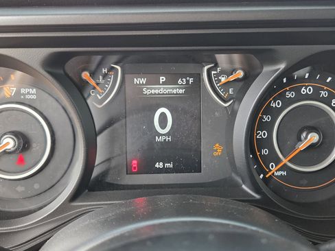 New 2026 Jeep Gladiator Sport image 18