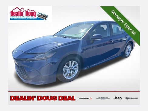 Used 2025 Toyota Camry LE FWD image 1