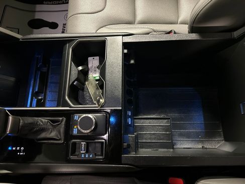 Used 2023 Toyota Tundra Limited image 19