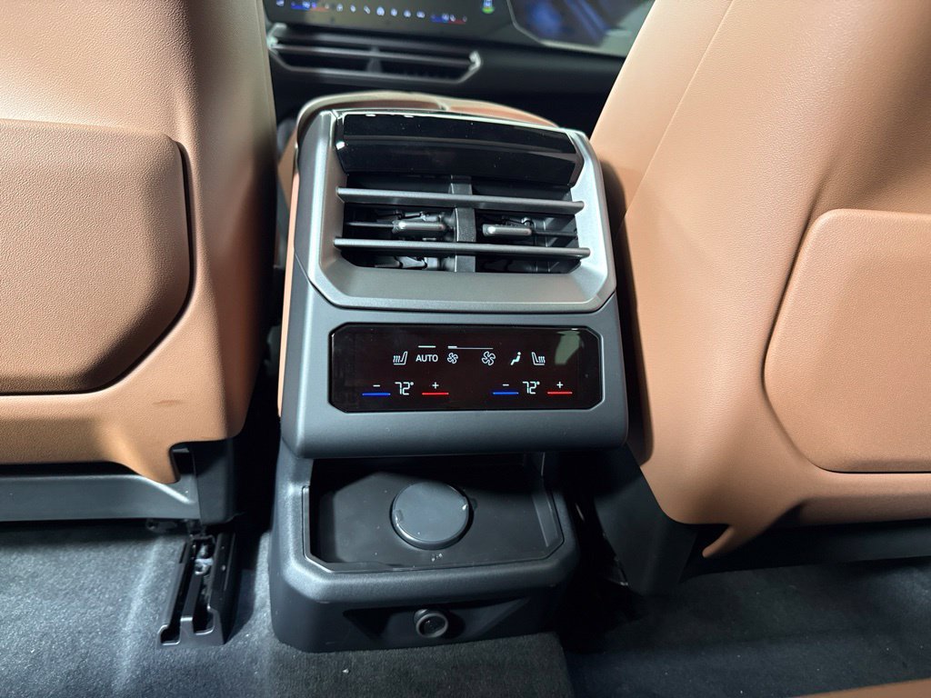 New 2027 BMW X5 xDrive40i w/ M Sport Professional Package AWD/4WD image 40