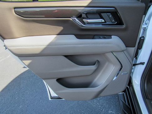 New 2026 GMC Yukon Elevation image 15