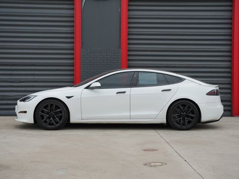 Used 2022 Tesla Model S image 7