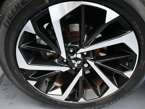 Used 2022 Mitsubishi Outlander ES image 41