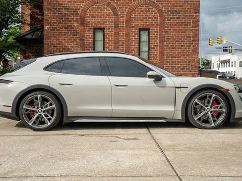 Used 2024 Porsche Taycan 4S w/ Premium Package AWD/4WD image 3