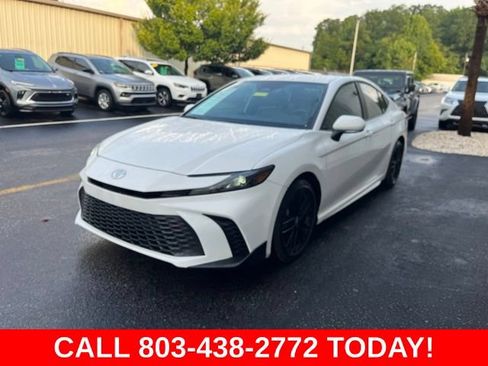 Used 2026 Toyota Camry SE FWD image 38