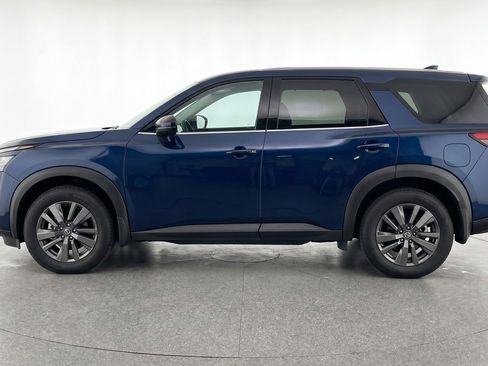 Used 2025 Nissan Pathfinder SV AWD/4WD image 5