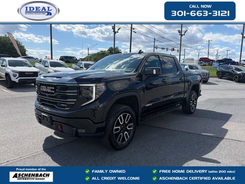Used 2023 GMC Sierra 1500 AT4 w/ AT4 Premium Package AWD/4WD image 1