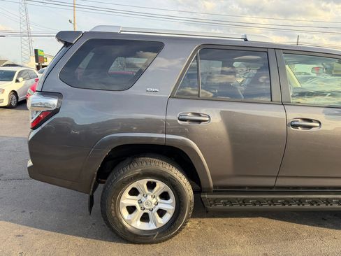 Used 2018 Toyota 4Runner SR5 Premium image 46