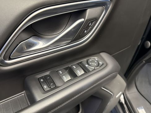 Used 2021 Chevrolet Tahoe Z71 w/ Rear Media and Nav Package image 11