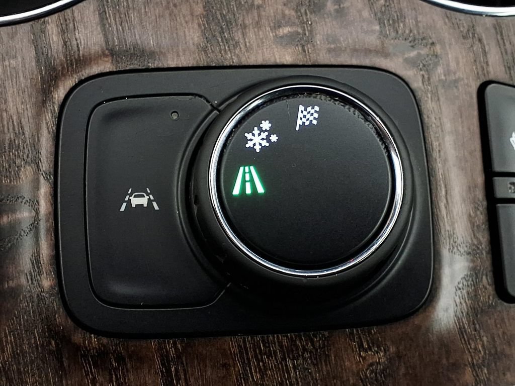 Used 2023 GMC Acadia Denali FWD image 21
