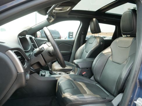 Used 2021 Jeep Cherokee Latitude Lux 80th Anniv w/ Quick Order Package 26U 80TH AWD/4WD image 34