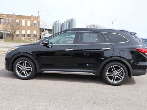 Used 2017 Hyundai Santa Fe Limited image 9