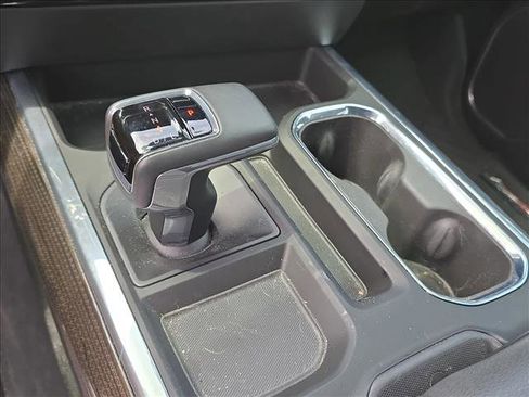 Used 2025 Chevrolet Silverado 1500 RST AWD/4WD image 16