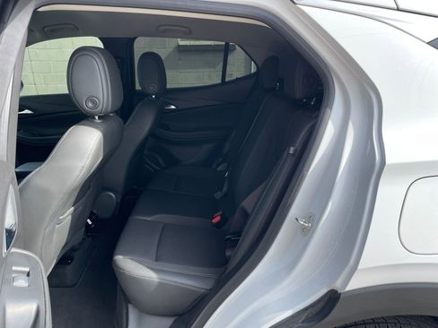 Used 2025 Buick Encore GX Preferred image 24