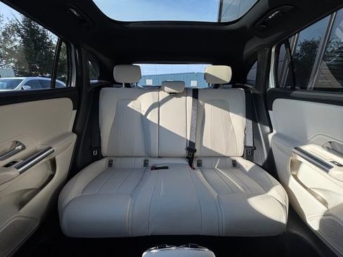 Used 2025 Mercedes-Benz GLA 250 4MATIC image 74