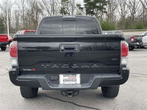 Used 2022 Toyota Tacoma TRD Sport image 4