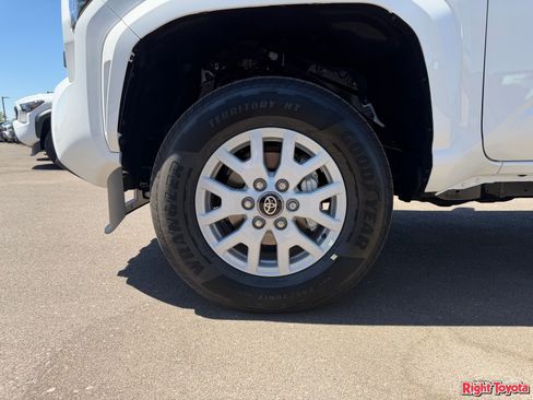 New 2026 Toyota Tacoma SR5 AWD/4WD image 11