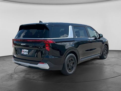 Used 2026 Kia Carnival FWD image 9