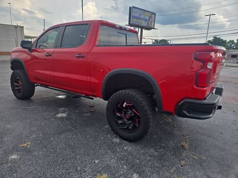 Used 2023 Chevrolet Silverado 1500 ZR2 w/ Technology Package AWD/4WD image 6