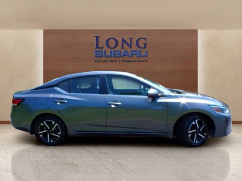 Used 2025 Nissan Sentra SV FWD image 5