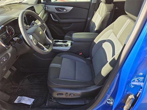 New 2025 Chevrolet Blazer LT w/ Midnight/Sport Edition image 6