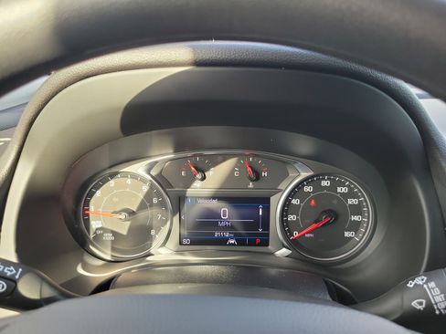 Used 2023 GMC Terrain SLE w/ Driver Convenience Package FWD image 28