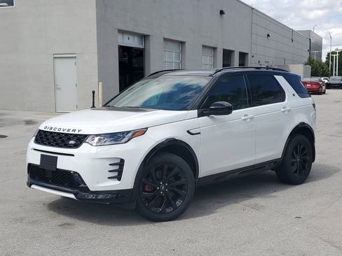 Certified 2025 Land Rover Discovery Sport Dynamic SE AWD/4WD image 36