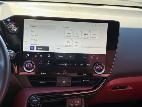 Used 2024 Lexus NX 350h AWD image 10