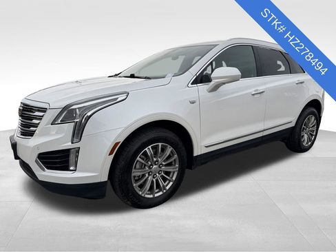 Used 2017 Cadillac XT5 Luxury image 3
