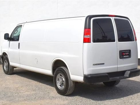 Used 2021 Chevrolet Express 2500 Extended w/ Driver Convenience Package RWD image 2