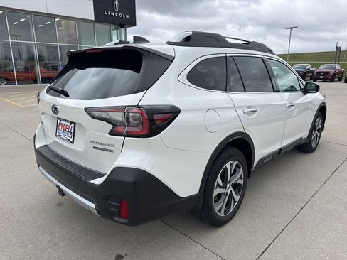 Used 2022 Subaru Outback Touring XT AWD/4WD image 29